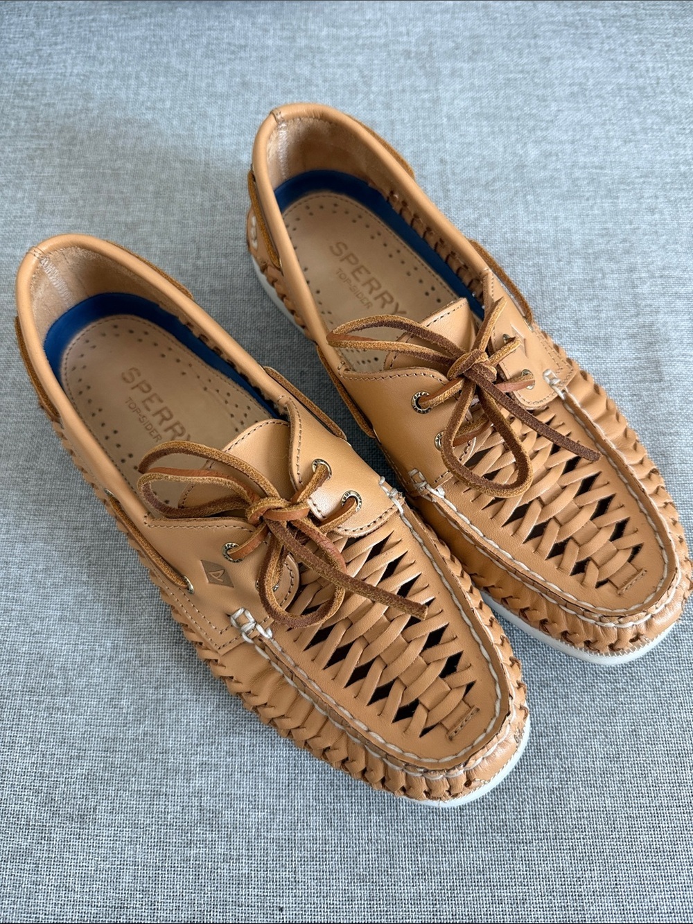 Sperry Women's eye woven boat shoes Tan Woven Leather Loafers with Navy Insole - Picture 9 of 10